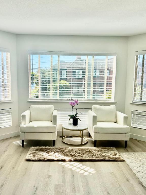 Stunning apartment steps from Ocean Beach, San Francisco (updated