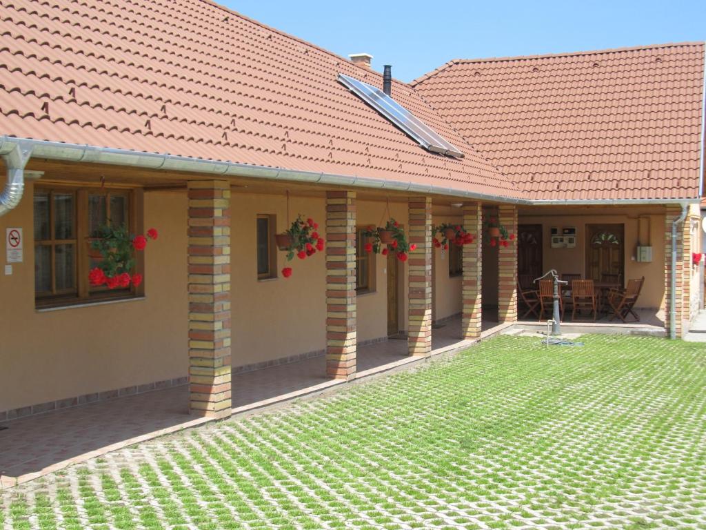 Budova, v ktorej sa penzión nachádza