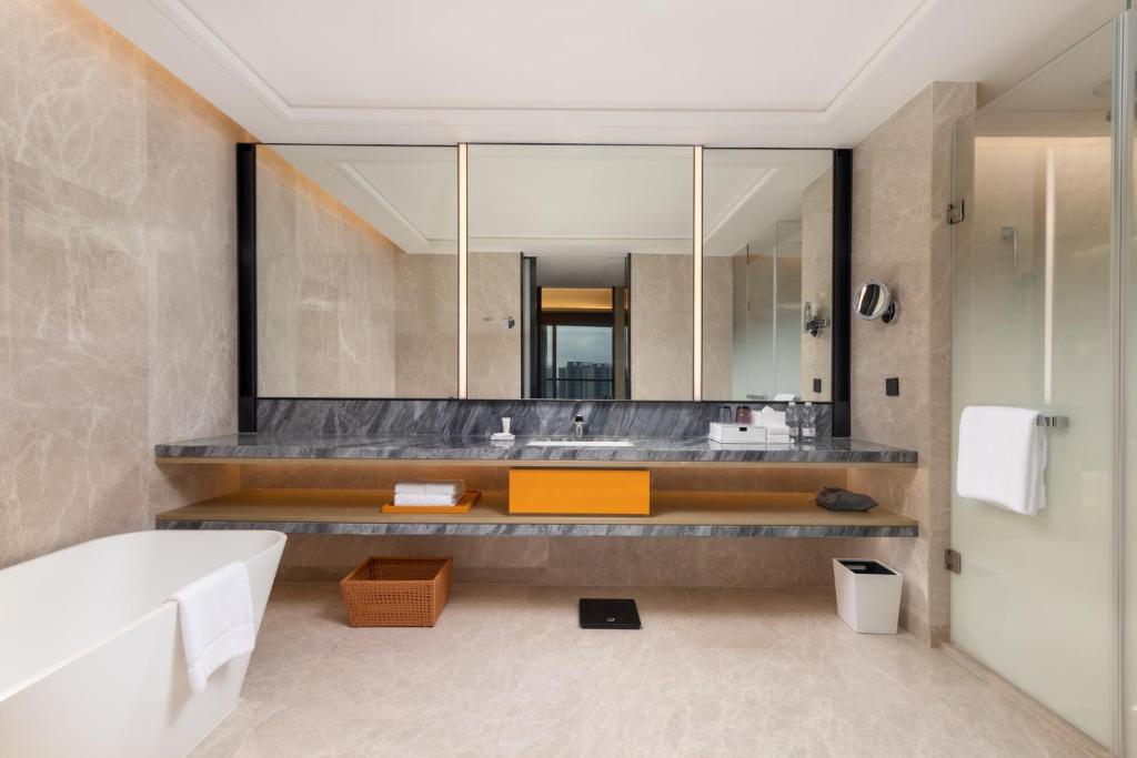 Koupelna v ubytování Zhuhai Marriott Hotel Jinwan