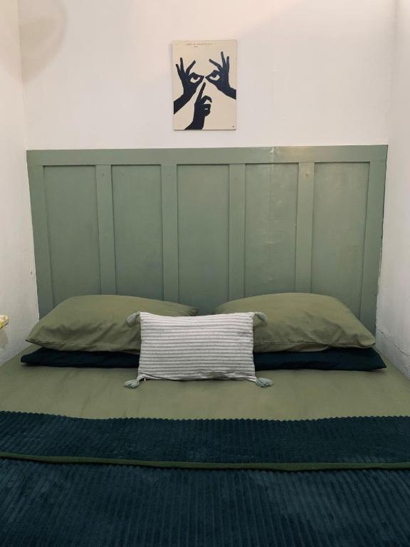 Postel nebo postele na pokoji v ubytování Diwas Stay