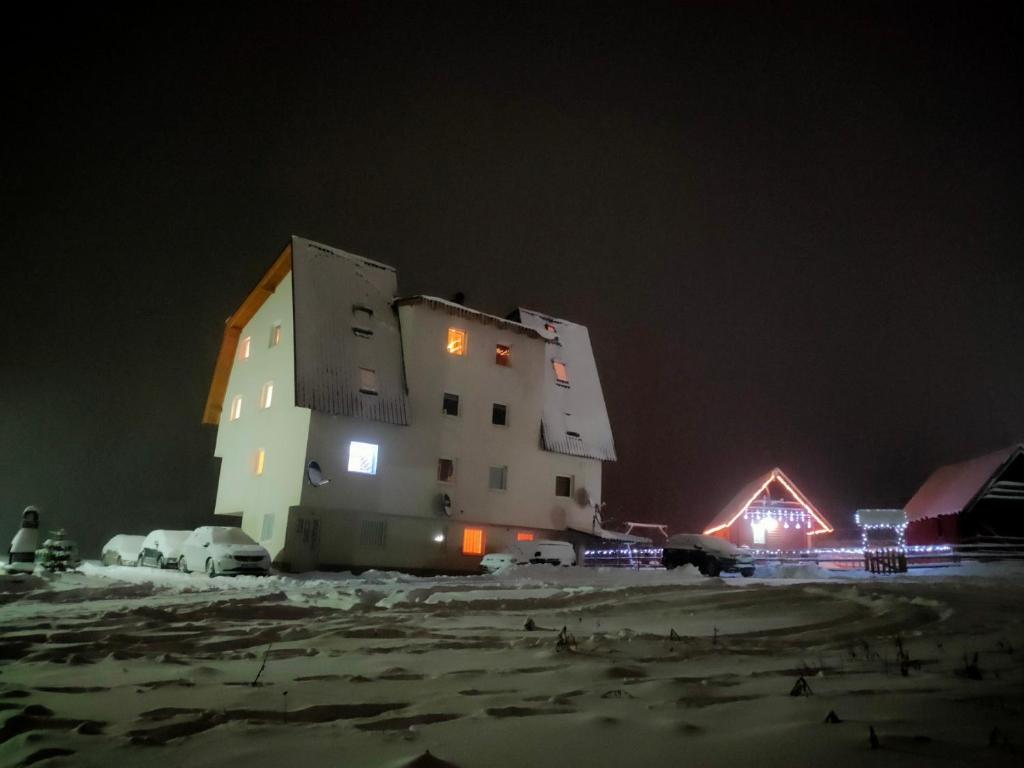 Budova, kde se apartmán nachází