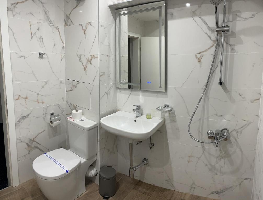 Koupelna v ubytování Hotel Rotasar