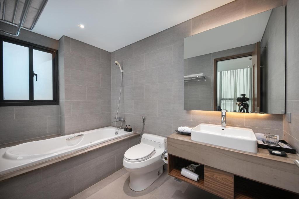 Koupelna v ubytování Avora Hotel