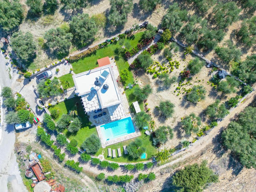 Widok z lotu ptaka na obiekt Private Pool with Sea & Mountain View ,Full Privacy - Villa Kyriaki