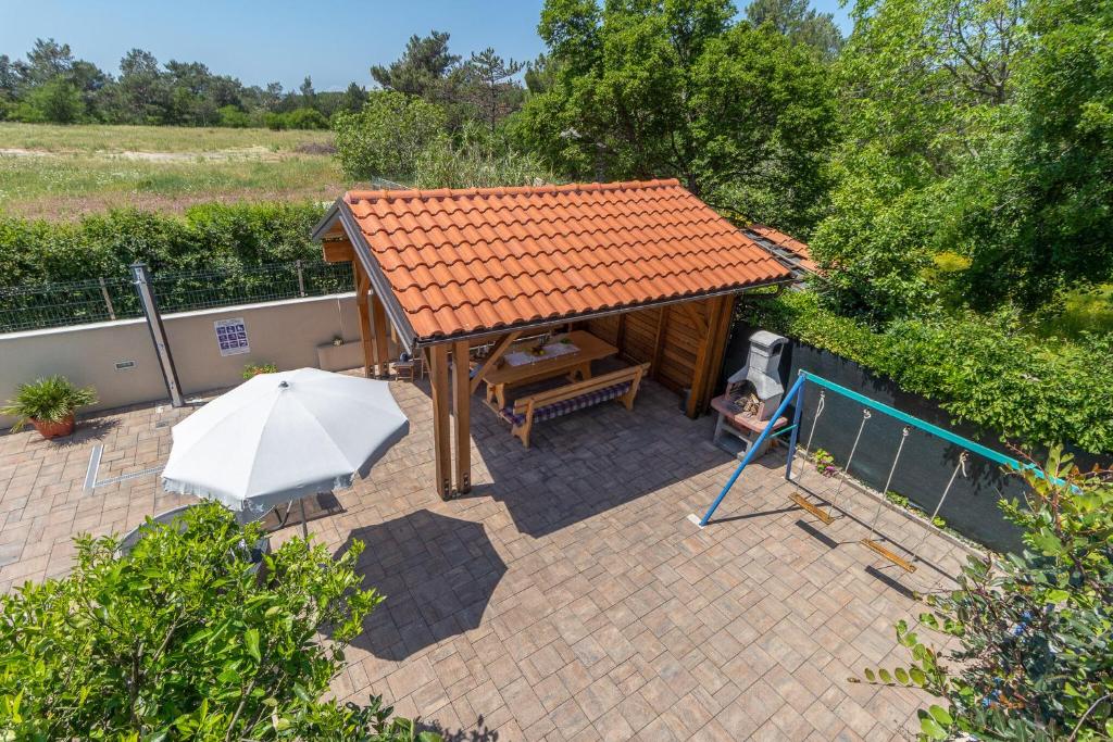 Vonkajšia záhrada v ubytovaní VILLA MARRY