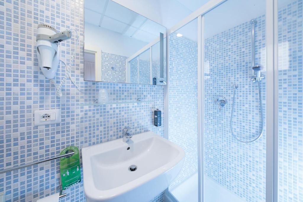 Koupelna v ubytování Hotel Madison