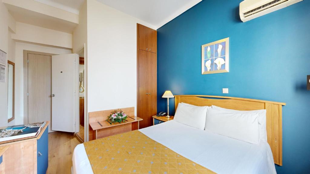 Lucy Hotel - Petite Chambre Double
