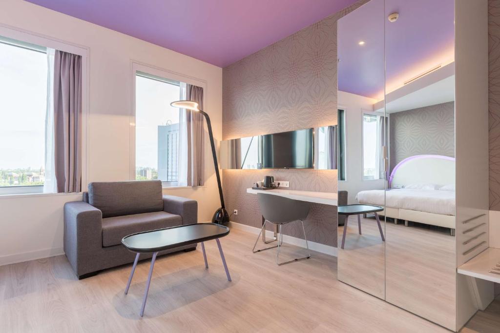 Park Inn by Radisson Amsterdam City West - Superieure Drievoudige Kamer