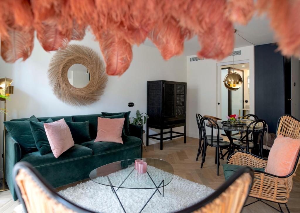 Ocho Suites & Kitchen - 9