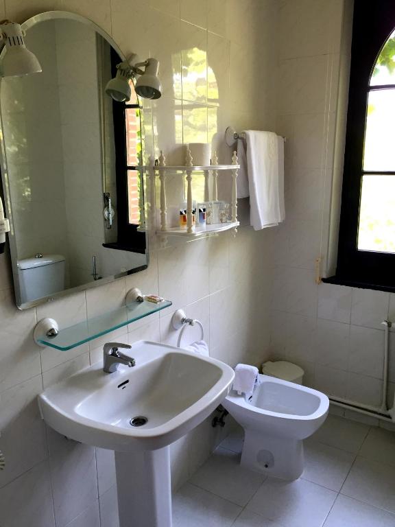 Hotel Xabier - Tweepersoonskamer Met 1 Of 2 Bedden