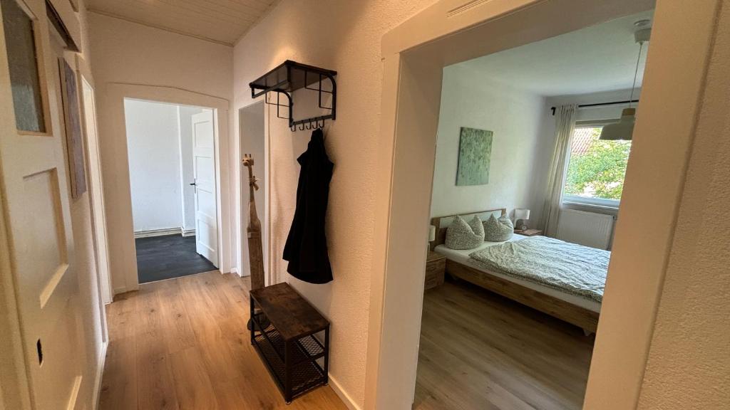 Postel nebo postele na pokoji v ubytování Bitterfelder Cityapartment im Dichterviertel