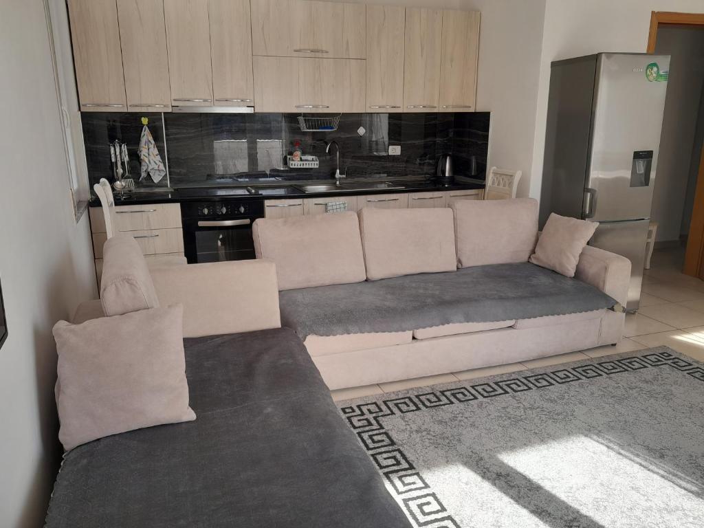 COMFY CITY CENTER APARTMENT - Imazhi 4