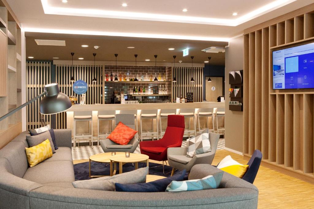 Posezení v ubytování Holiday Inn Express Fürth by IHG