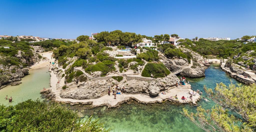 Globales Almirante Farragut, Cala en Blanes – Bijgewerkte ...