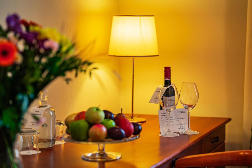 Hotel U Divadla - Czech Leading Hotels - Resim 9