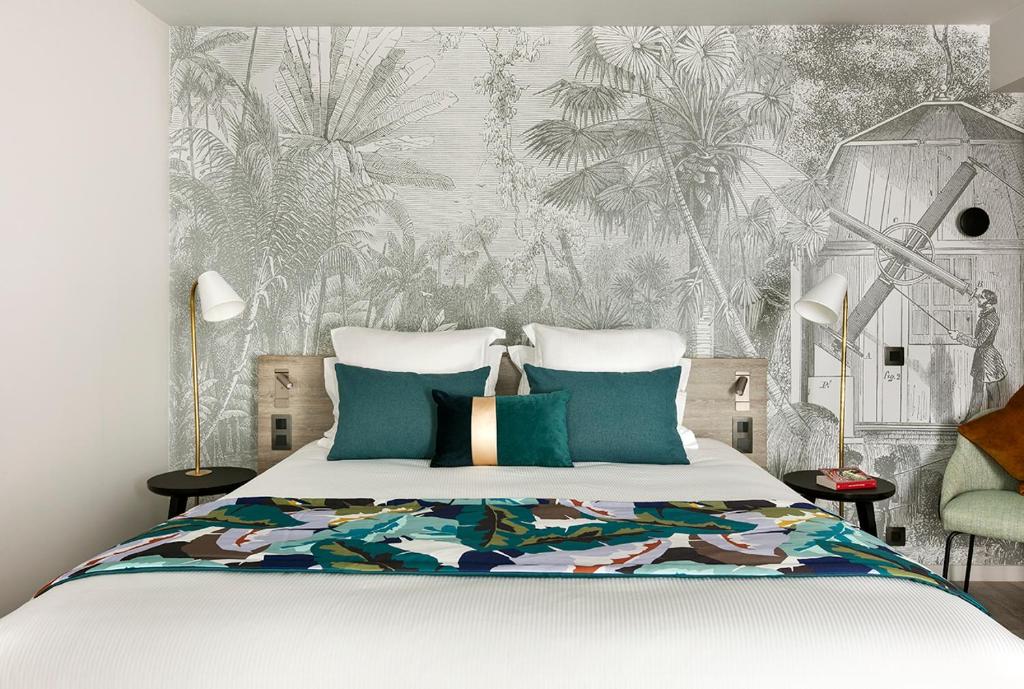 
Deluxe Studio with Bath
