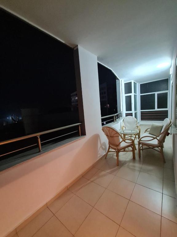 Royal Seaview Apartment - Imazhi 5
