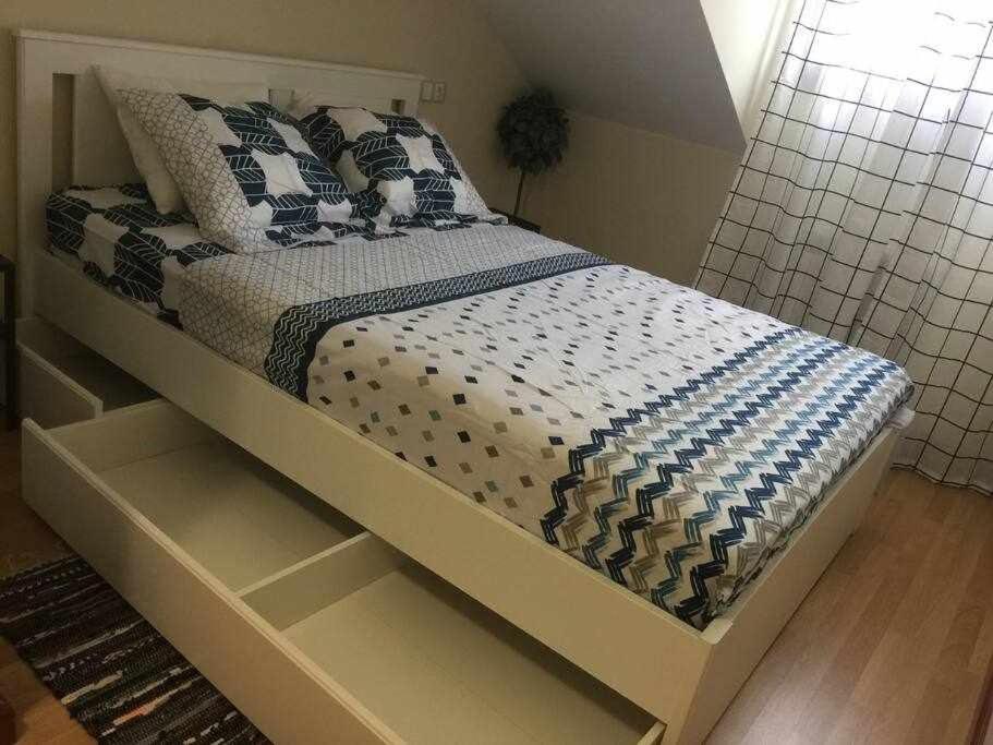 A bed or beds in a room at Asturias Boho Chic