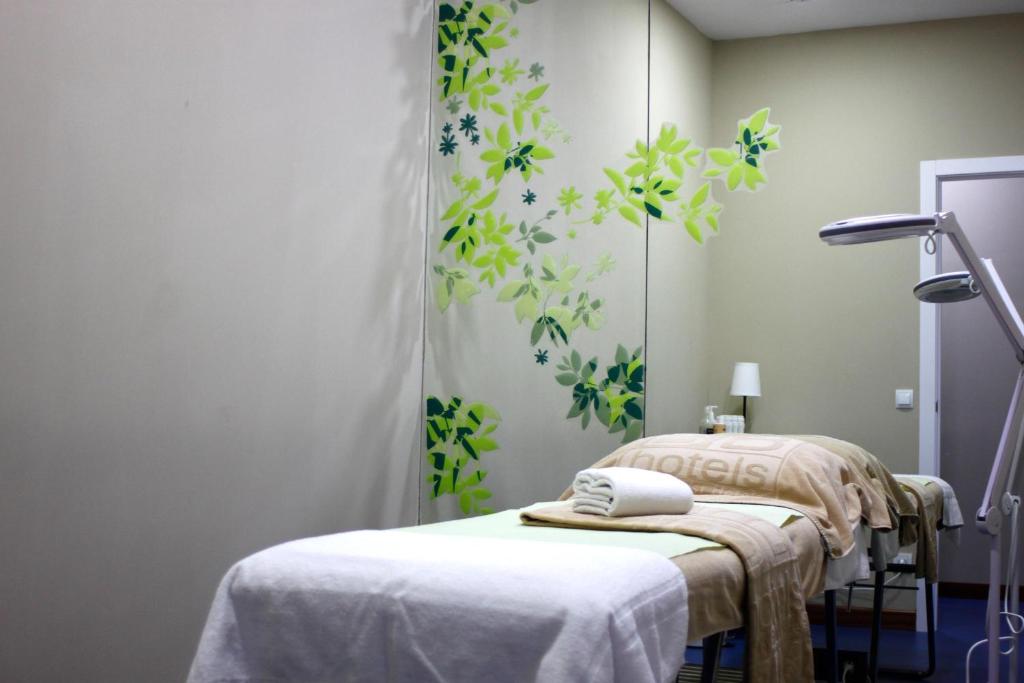 Kúpele alebo wellness v ubytovaní Hotel Best Front Maritim