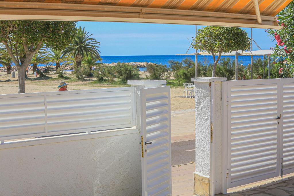 Fotografia z galérie ubytovania LITORAL COSTA DORADA - VILLA LAURA II Only families v destinácii Cambrils