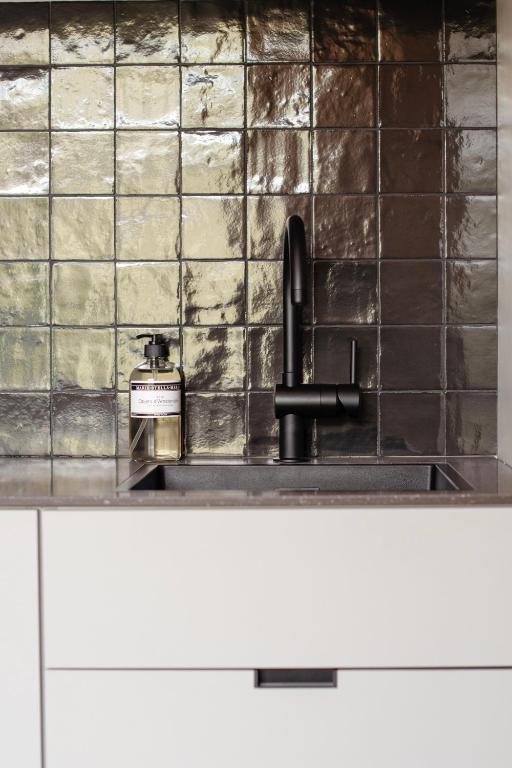 By Friso Den Haag - Scheveningen - Resim 5