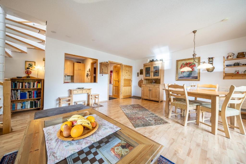 Кухня или мини-кухня в 9404 Renovierte Maisonettewohnung im modernen Landhausstil und Balkon mit tollem Ausblick
