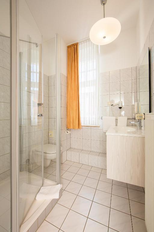 Koupelna v ubytování Hotel Kronprinz