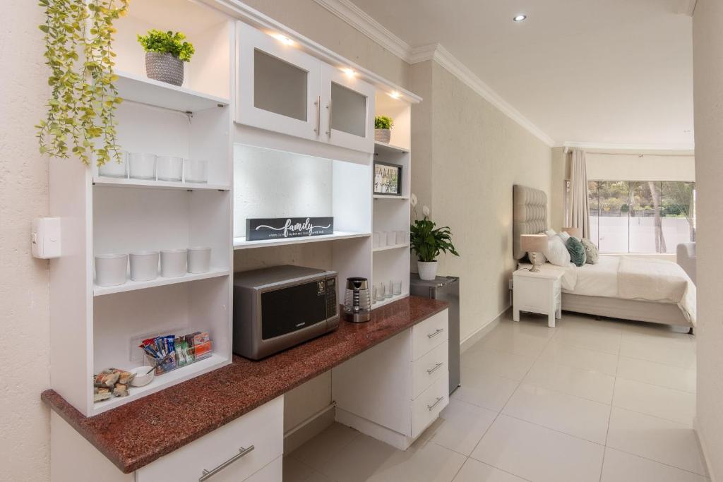 Cucina o angolo cottura di The Beach Palace Ramsgate