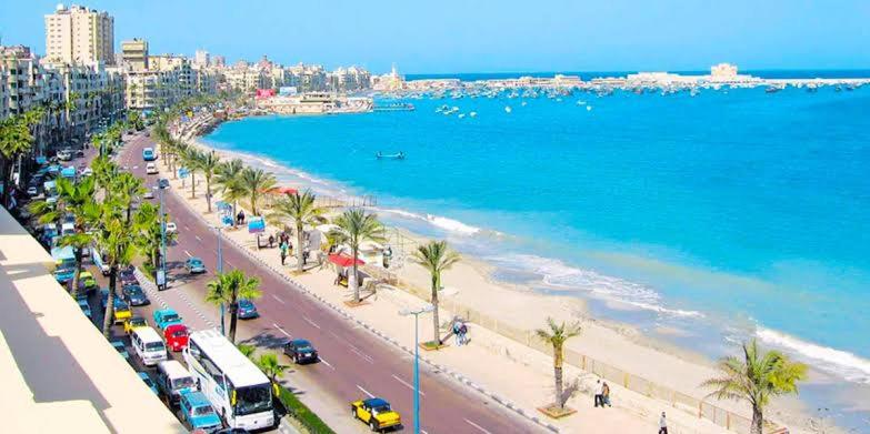 Private Beach Smouha Zahran Haus for Private rooms or Private Apartment - Deluxe Tweepersoonskamer Met Bad
