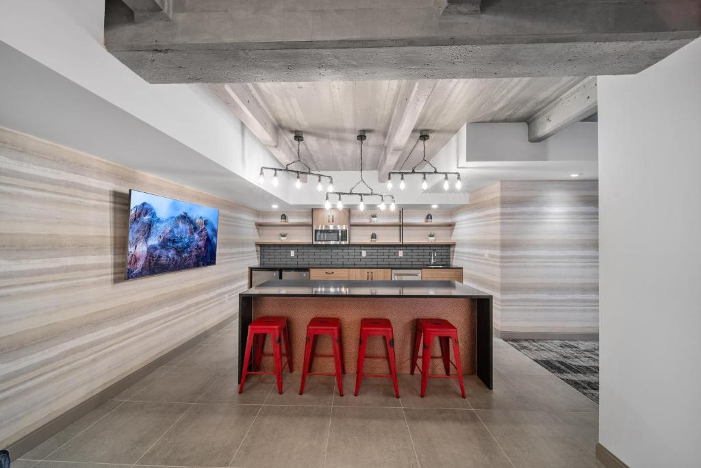 Kuchyň nebo kuchyňský kout v ubytování Cannery Lofts Niagara