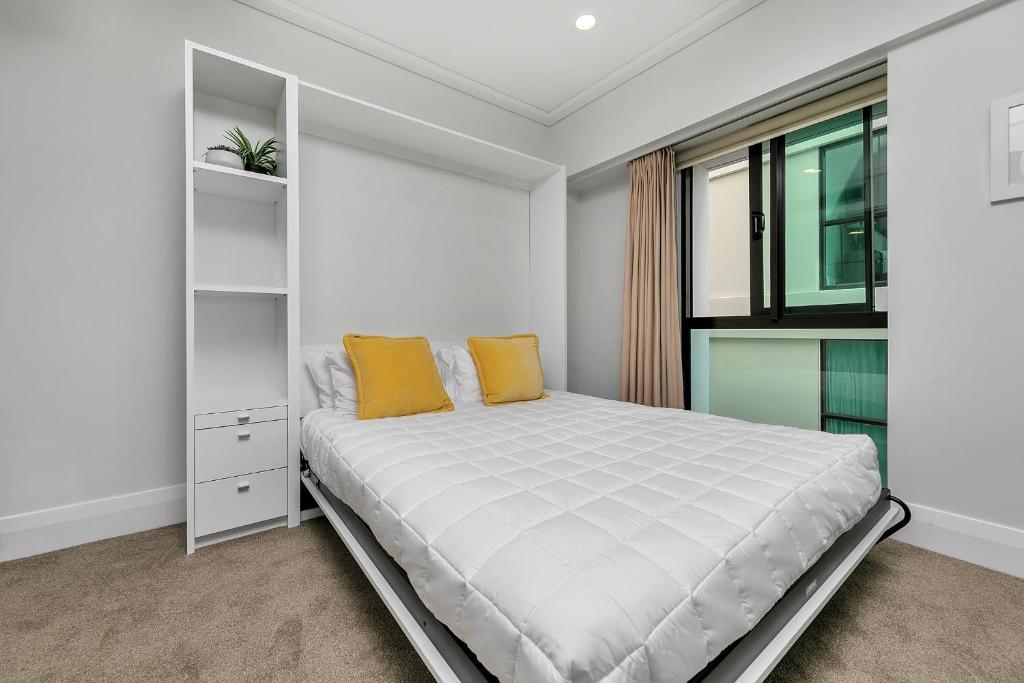 Fabulous Corner Apartment w/ Dazzling Harbour View - Resim 26