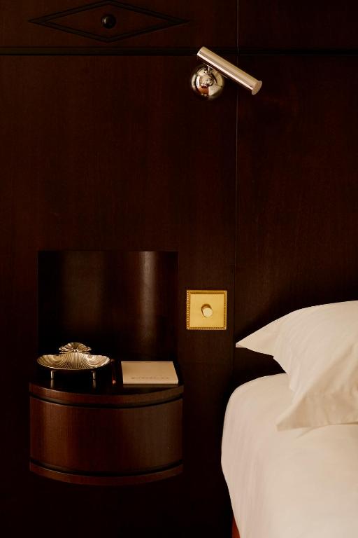 Grand Hotel Bellevue London - Resim 8