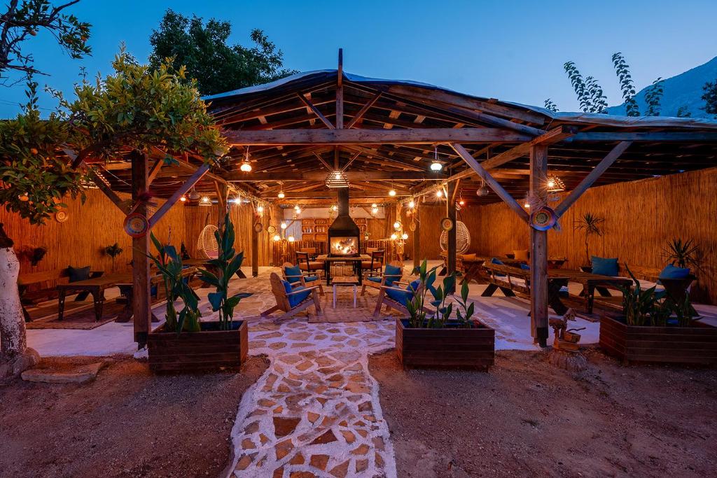 A patio or other outdoor area at GÜLER BUTİK HOTEL