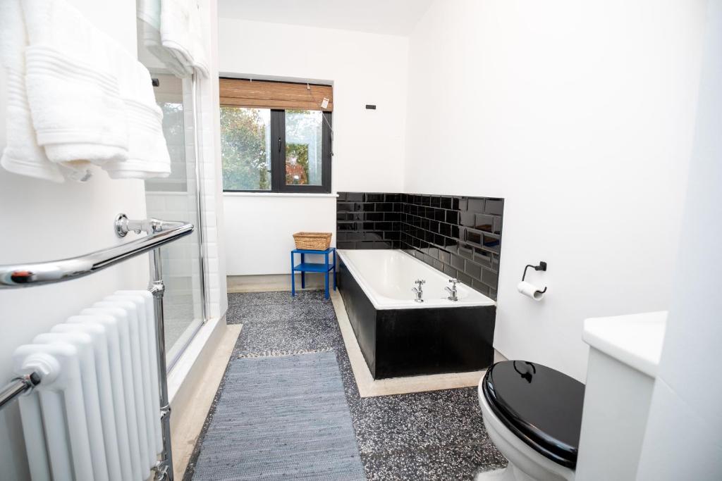 Kuchyň nebo kuchyňský kout v ubytování Lakehouse Inchiquin