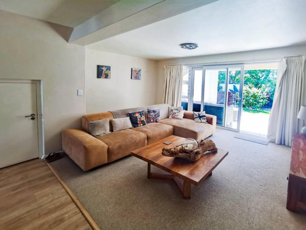 Island Home Woodbridge Island Milnerton, Cape Town (updated prices 2024)