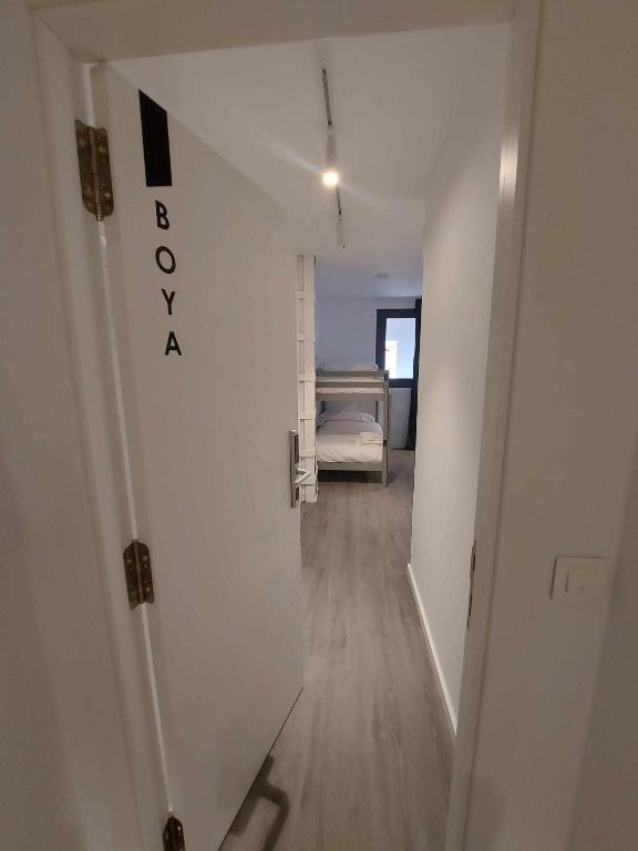 Hostel Alicante - Bed In Een Vrouwelijke Slaapzaal Met 6 Bedden