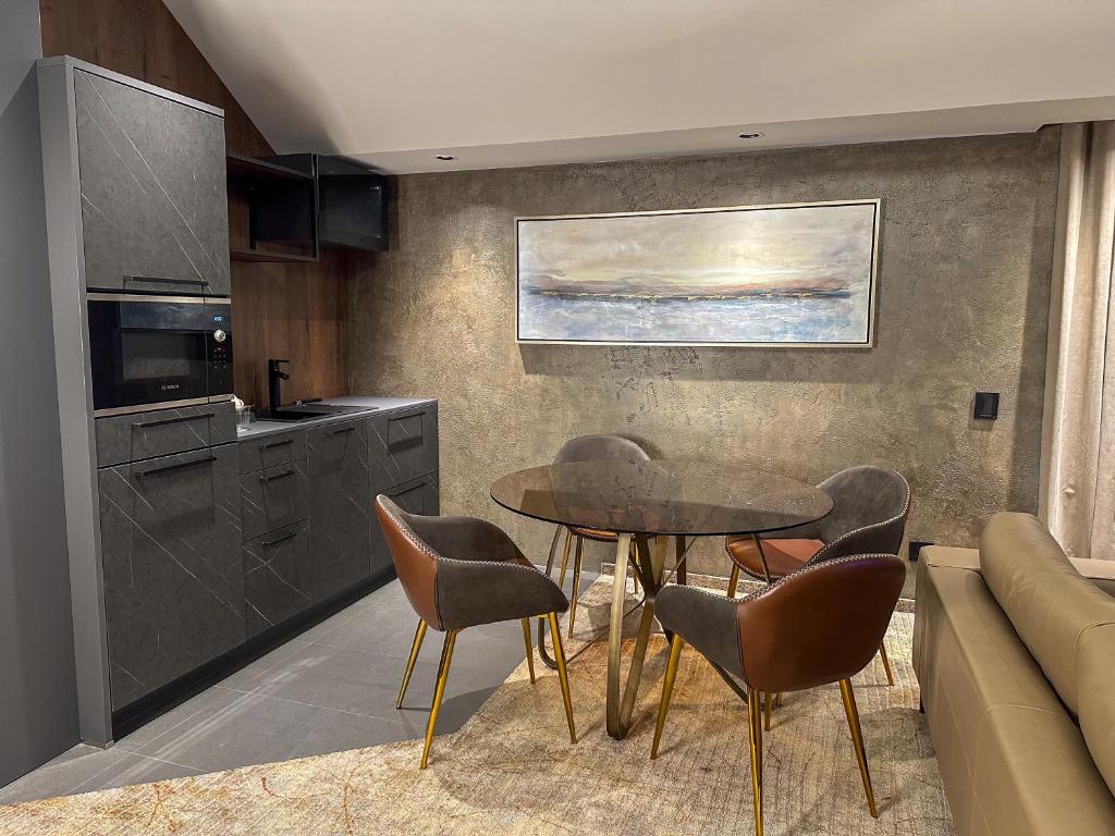 Chateau Mephis Kalaki - Suite Familiare