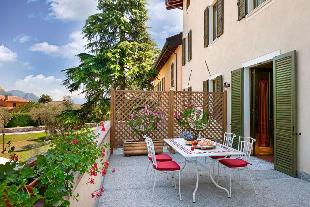 Olea Dei Holiday Apartments - One-Bedroom Apartment With Terrace