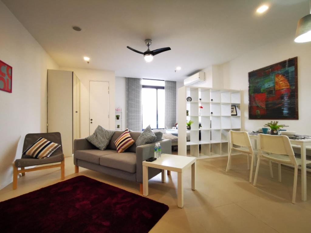 ARCORIS, MONT KIARA by MK HOME - Standard Studio