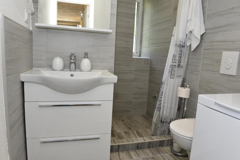 Villa Andrea Apartments with parking - 9