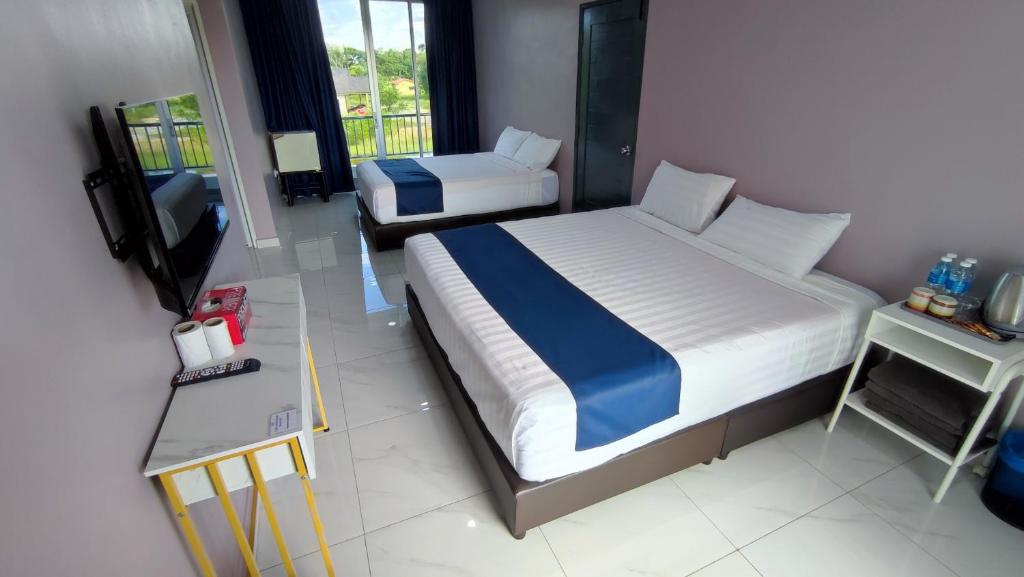 Lembah Saerah Resort - Chambre Familiale Avec Balcon