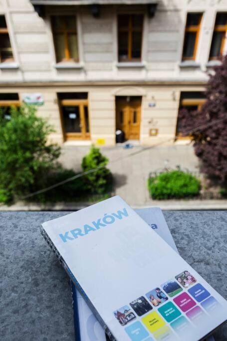 استودیو در مرکز - دسترسی آسان از فرودگاه, آژانس هواپیمایی آسمان سپید