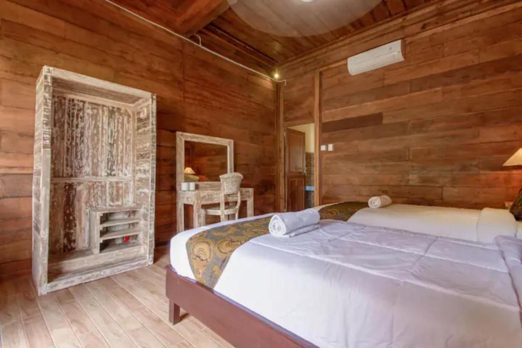 Pondok Lulik Homestay Canggu - 木制双室