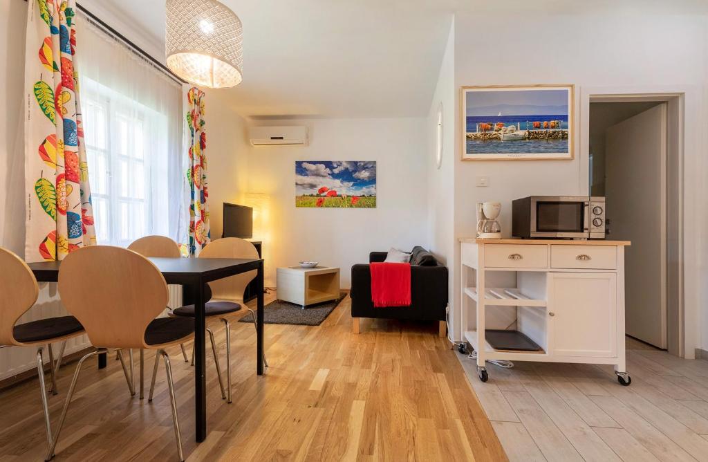 Timeless apartment, Zagreb (updated prices 2024)