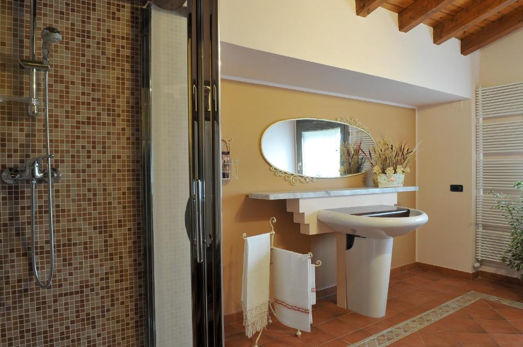 Olea Dei Holiday Apartments - Two-Bedroom Apartment With Lake View