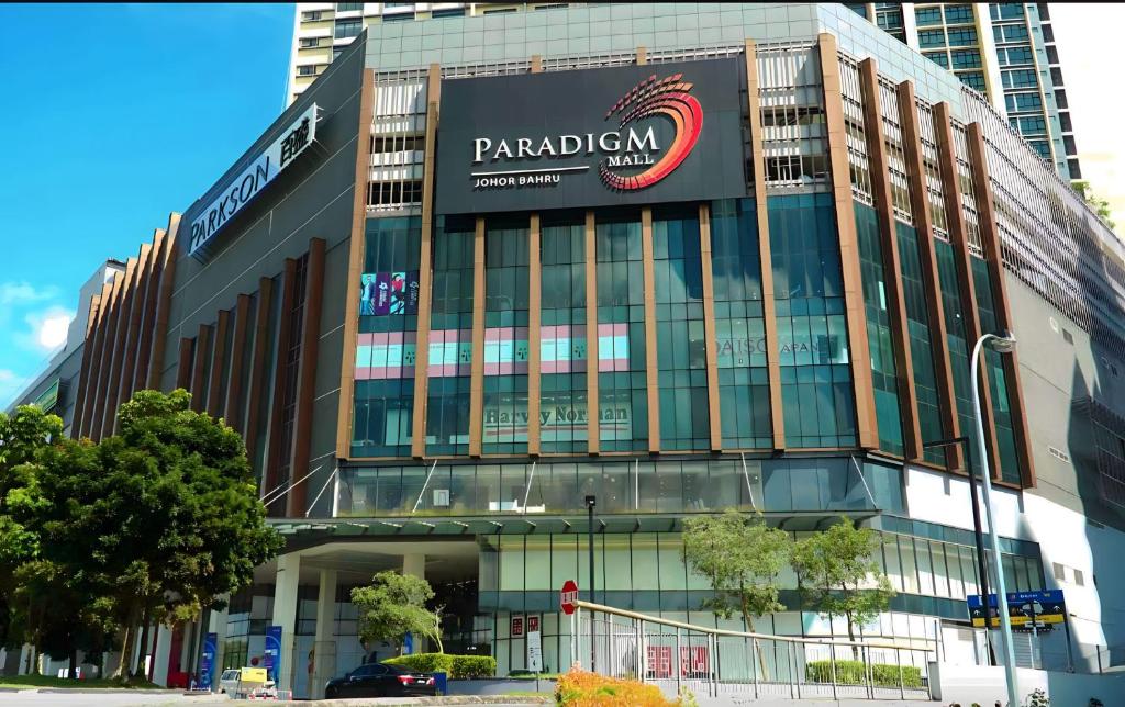 Paradigm Mall The Platino JB mins to Legoland Johor Bahru High Floor