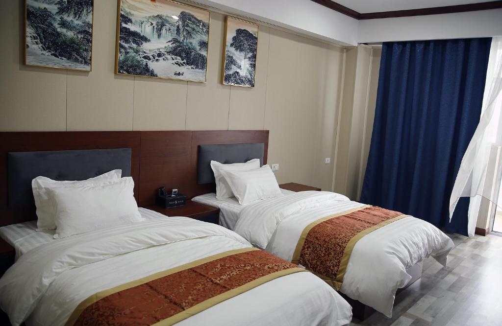 
Twin Room with Balcony
