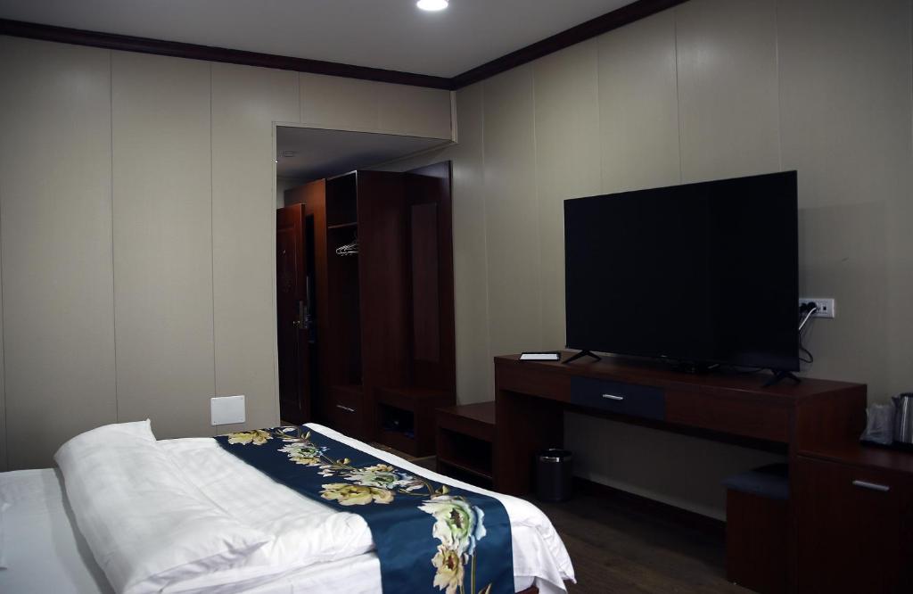 PEACE HOUSE - Resim 15