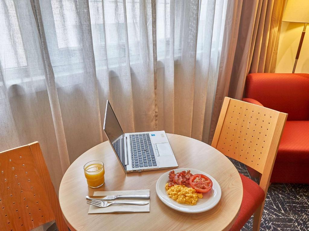 Možnosti snídaně pro hosty v ubytování Mercure Perth