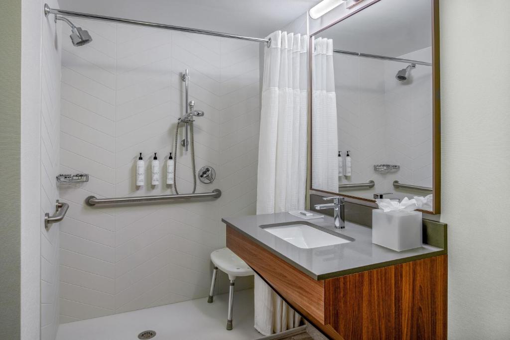 Fairfield Inn & Suites by Marriott Brunswick Freeport - Error
